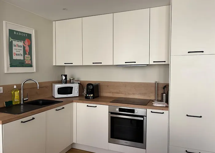 Bajocasse Apt Duplex Spacieux 3 Ch 2 Sdb Cosy Plein Centre Bayeux Decoration Elegante Proche Plages Du Debarquement