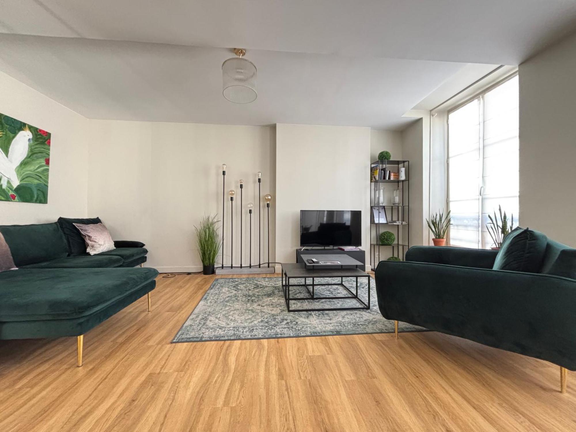 Bajocasse Duplex Spacieux 3 Ch 2 Sdb Cosy Plein Centre Decoration Elegante Proche Plages Du Debarquement Apartment